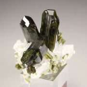 EPIDOTE, QUARTZ