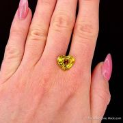 Corundum var. Sapphire (7.32 ct)