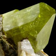 Fluorapatite, calcite