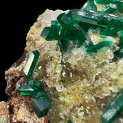 Dioptase, quartz