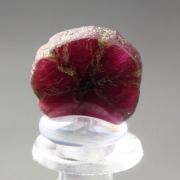 CORUNDUM var. RUBY - TRAPICHE