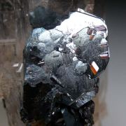 Rutile on Hematite on Quartz