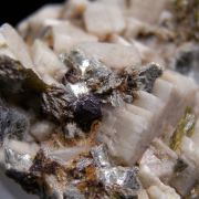 Axinite, Epidote on Albite