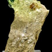 Opal var. hyalite CRAZY FLUORESCENCE