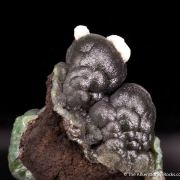 Arsendescloizite with Mimetite