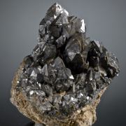 Descloizite - well-crystallized, unusual locale