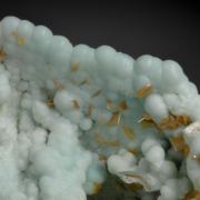 Wulfenite on Gibbsite (rare association)