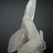Quartz - Japan law / La Gardette law twins