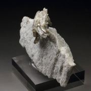 HOWLITE