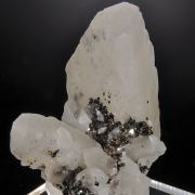 Jacobsite on and in Calcite (exceptional)