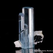 Beryl var. Aquamarine, Schorl