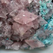 Cobaltian Calcite on Plancheite
