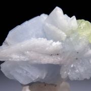Diopside on Prehnite