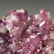VESUVIANITE var. MANGANOAN