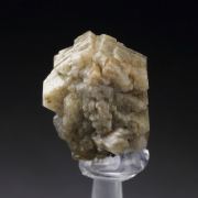 twinned WHITEITE (CaFeMg)