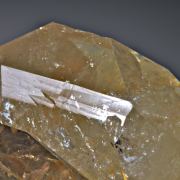 Goshenite (Beryl) on Muscovite