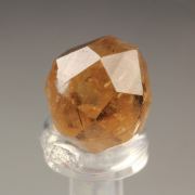gem GARNET var. GROSSULAR