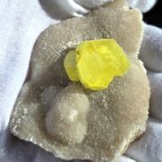 Sulfur on Aragonite