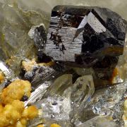 Cassiterite, apatite, arsenopiryte, quartz, siderite