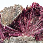 Erythrite