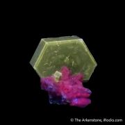 Fluorapatite with Albite