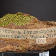 Pyromorphite/ Vanadinite - Classic locale, Ex. Bally