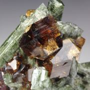 gem GARNET var. GROSSULAR, DIOPSIDE