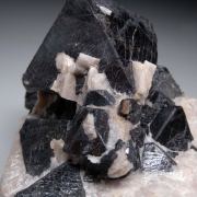 Franklinite on Calcite