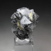bi-terminated QUARTZ with BOULANGERITE inclusions