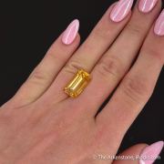 Scheelite (21.44 ct)
