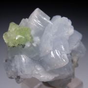Diopside on Prehnite