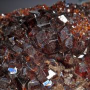 Brucite on Andradite