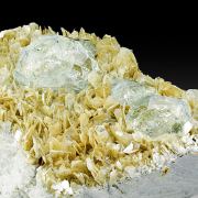 Beryl with Muscovite