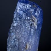 Tanzanite (gem blue Zoisite) 