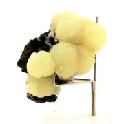 Stilbite + Epidote. 742.0 ct.