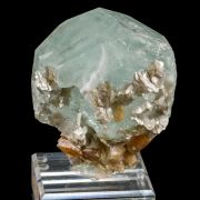 Beryl var. Aquamarine on Scheelite with Muscovite