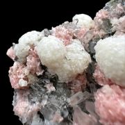 Rhodochrosite, calcite, quartz