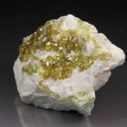 gem GARNET var. ANDRADITE var. TOPAZOLITE