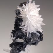 Quartz on Sphalerite and Galena