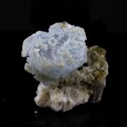 Alkali-beryl + Tourmaline. 67.17 ct.