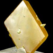 Wulfenite, phosphohedyphane