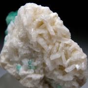 Emerald on Albite (R)