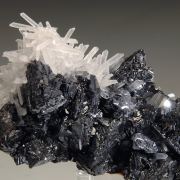 Quartz on Sphalerite and Galena
