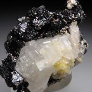 Hausmanite with Calcite, Ettringite