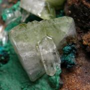 Malachite in Barite on Chrysocolla