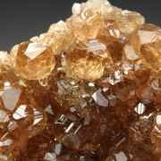 gem GARNET var. GROSSULAR
