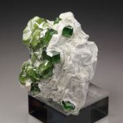gem GARNET var. ANDRADITE var. DEMANTOID