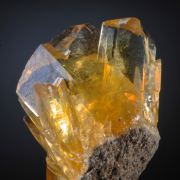 Selenite (gemmy golden)