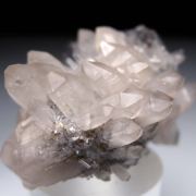 'Gitter' Quartz on Feldspar
