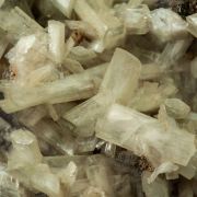 Paravauxite with Sigloite